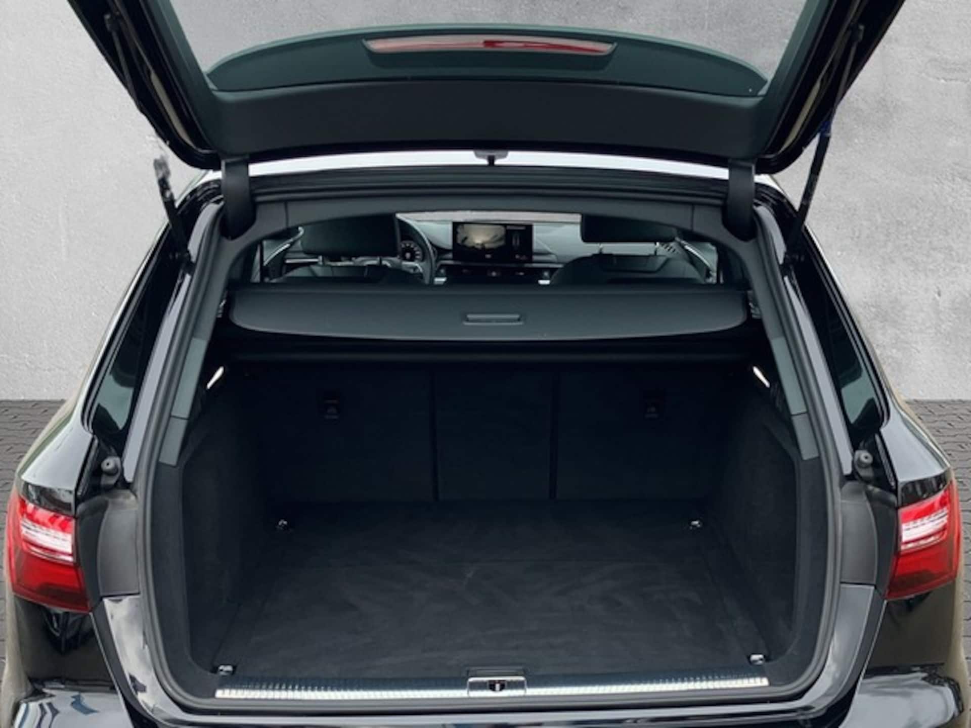 Audi A4 Avant S line
