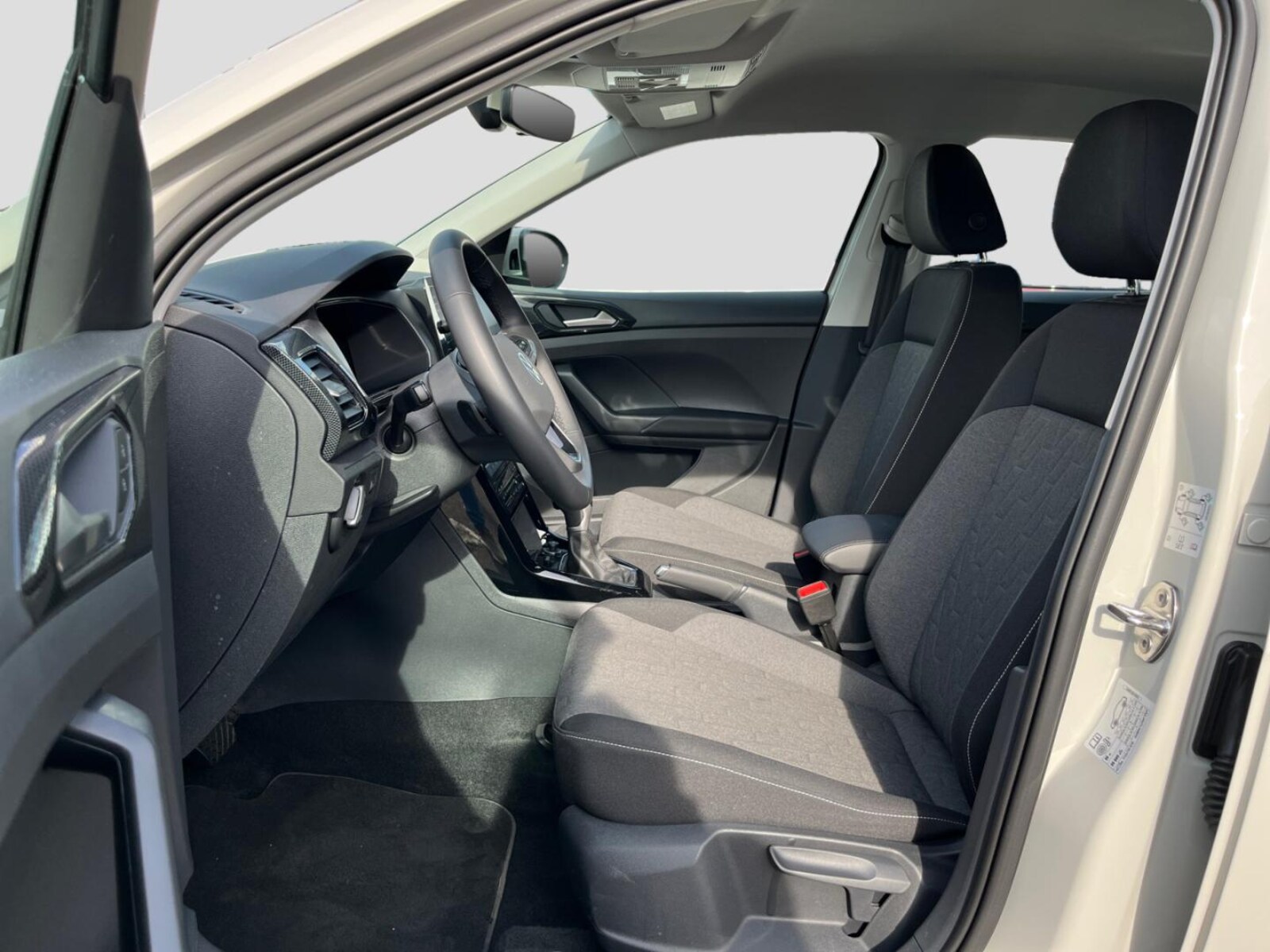 Volkswagen T-Cross – Bild 11