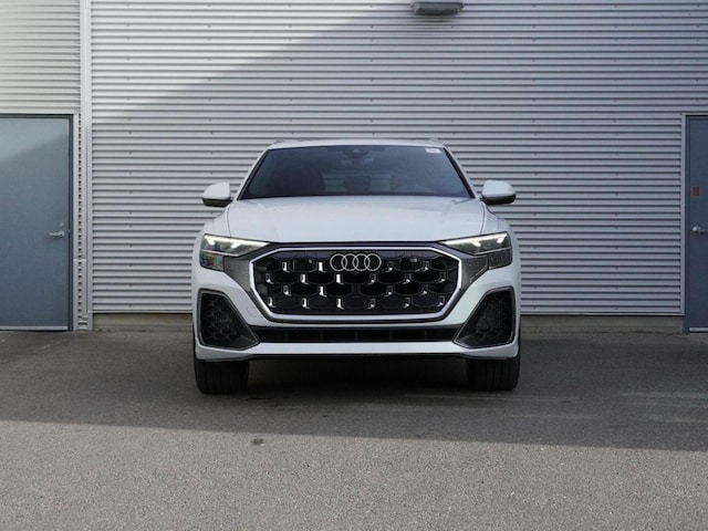 2026 Audi Q8