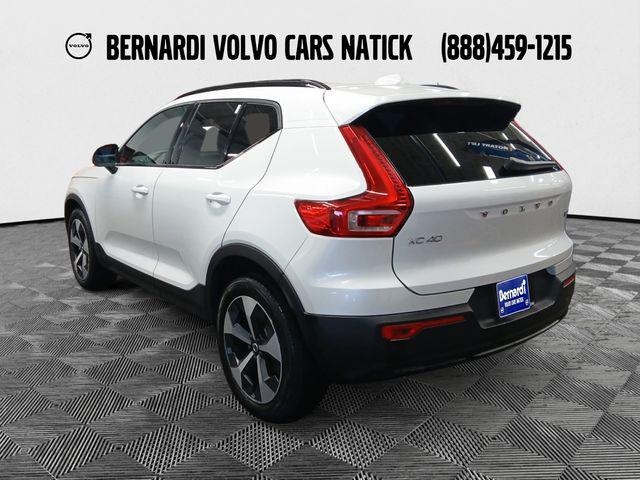 2026 Volvo XC40