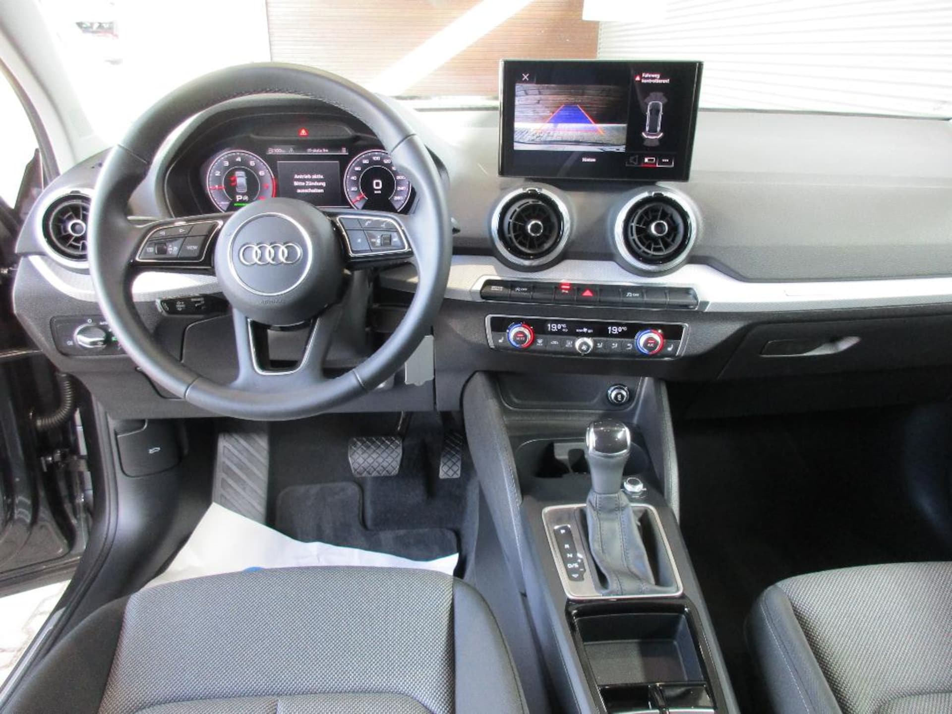 Audi Q2 S line
