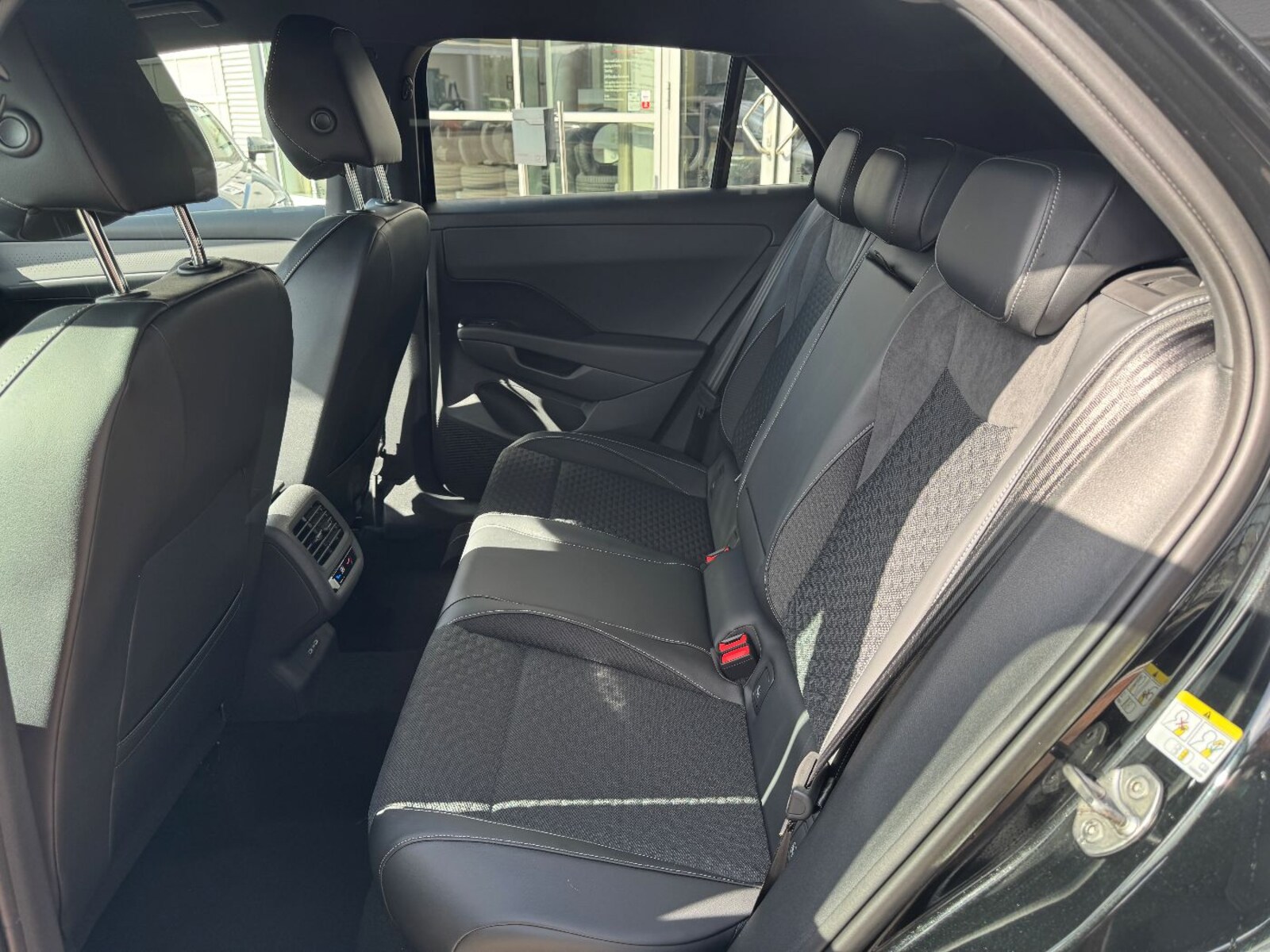 Volkswagen T-Roc – Bild 10
