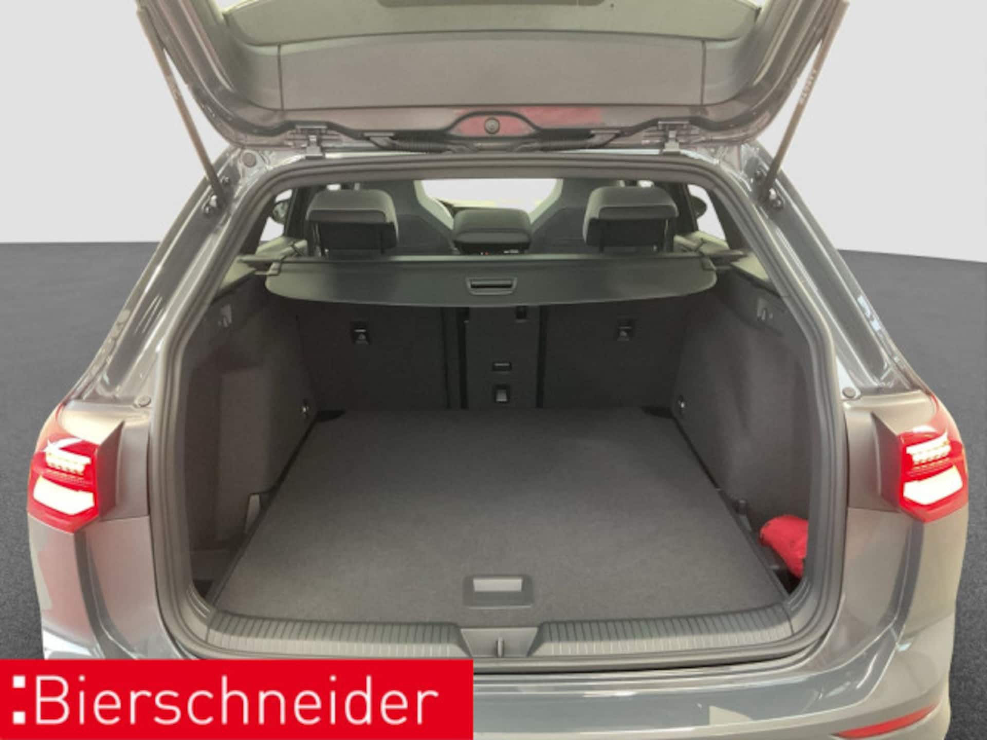 Volkswagen Golf Variant R-Line