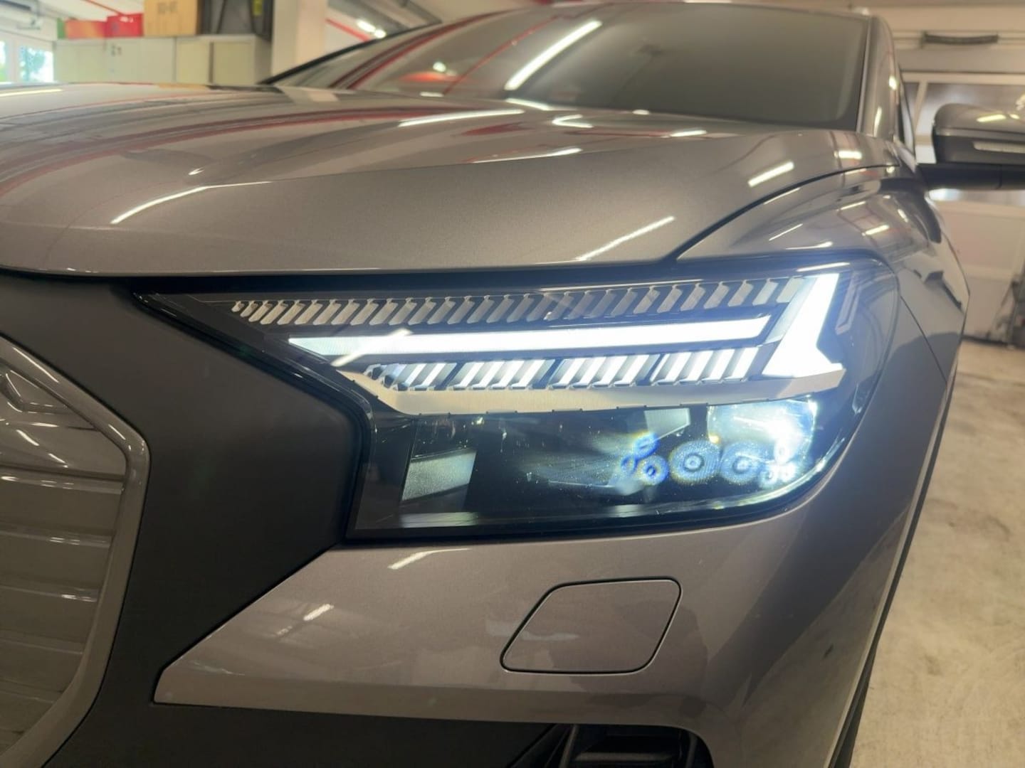 Bild über Audi Q4 e-tron 45 e-tron - für weitere Informationen kontaktieren Sie den Audi Partner