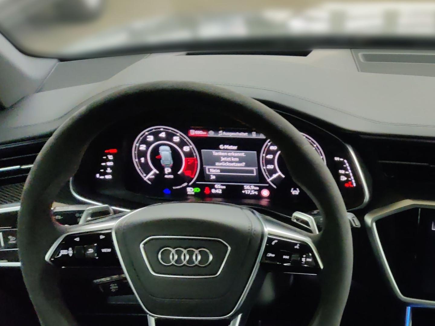 Image about Audi RS 6 Avant performance quattro tiptronic