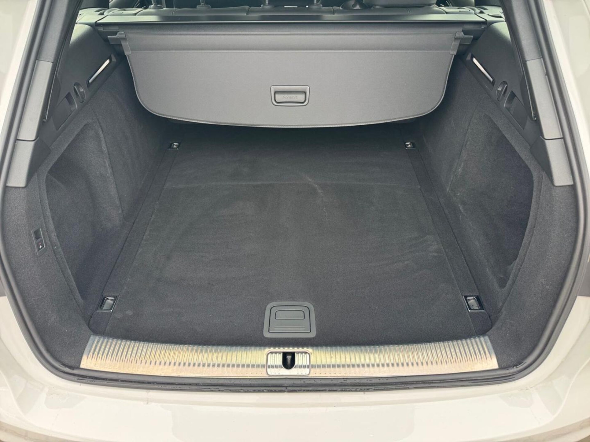 Audi A4 Avant S line