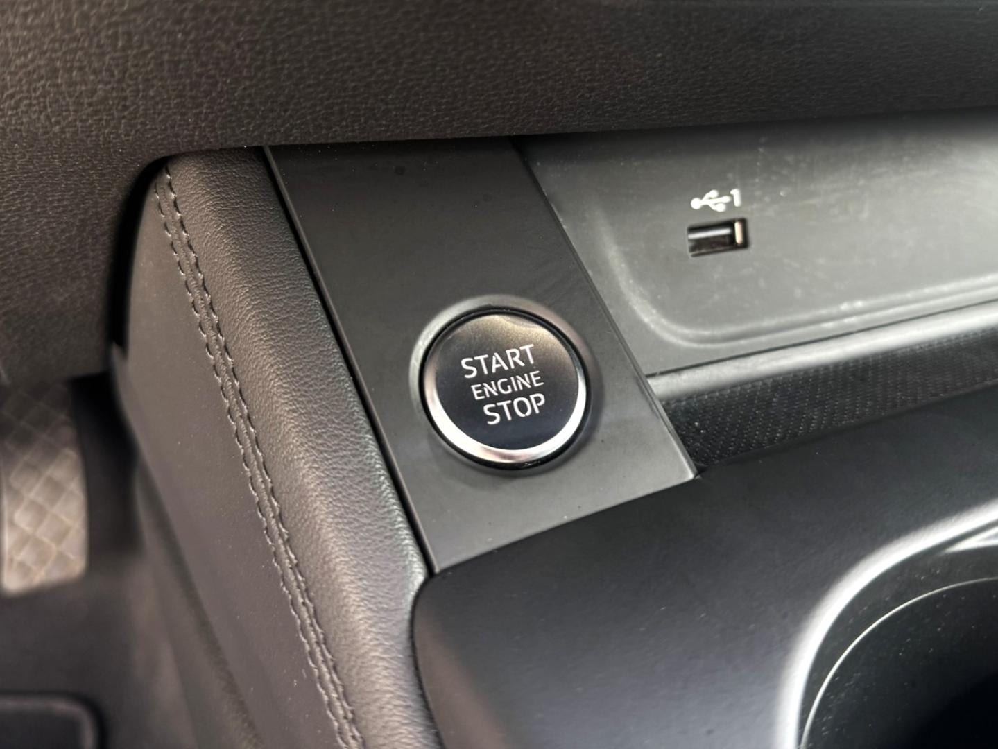 Image about Audi A4 allroad quattro Design 40 TDI 150 kW (204 ch) S tronic