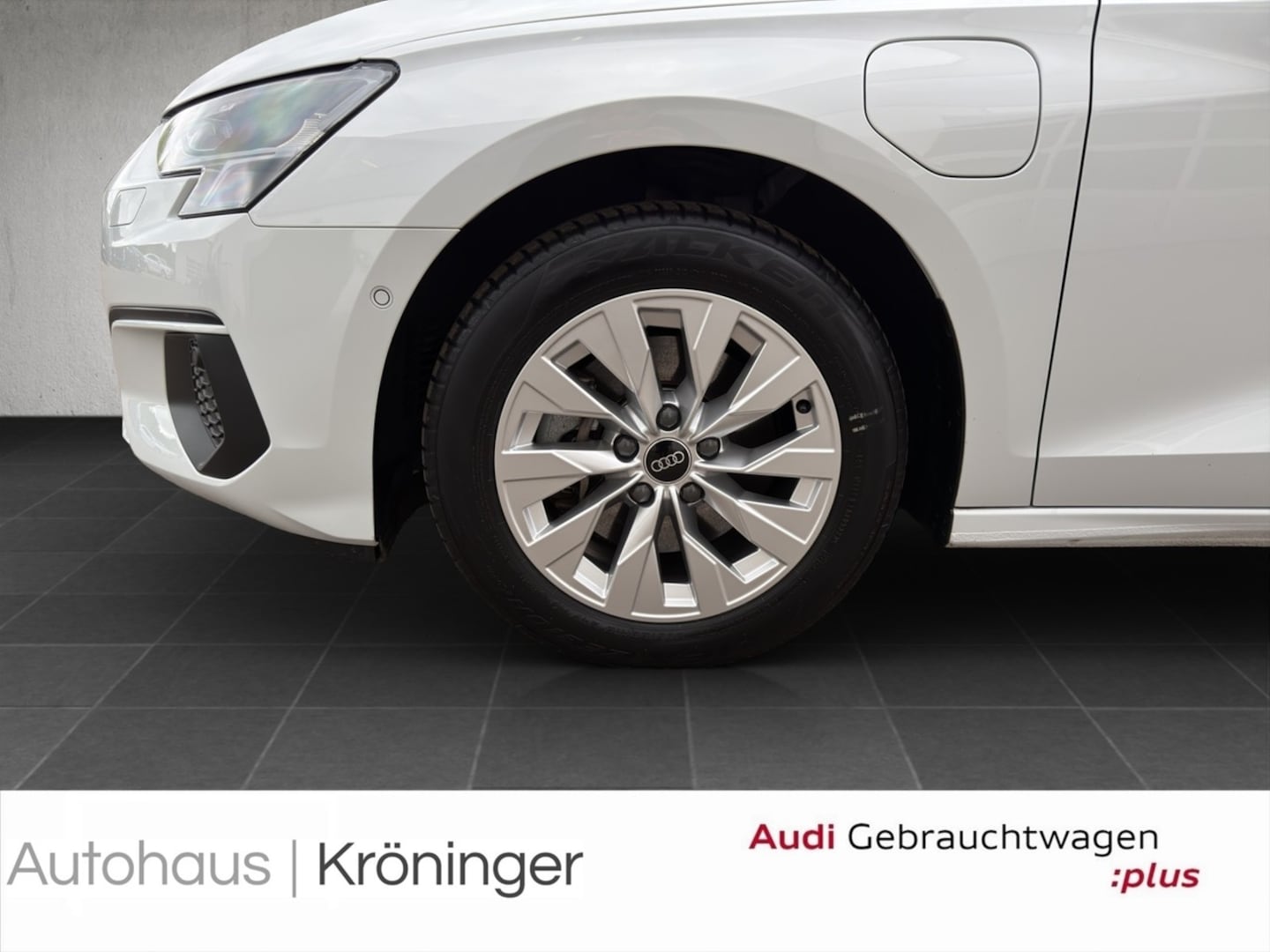 Bild über Audi A3 Sportback TFSI e 40 TFSI e S tronic - für weitere Informationen kontaktieren Sie den Audi Partner