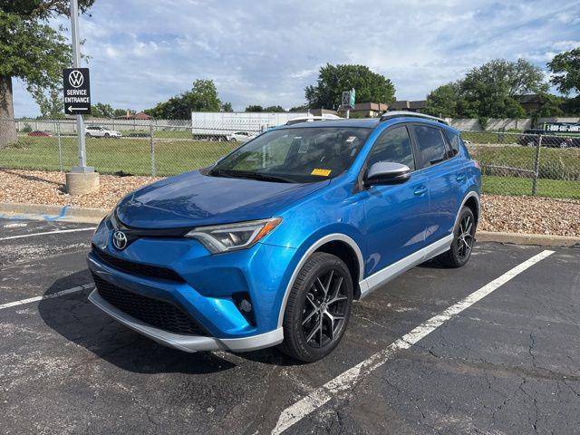 2016 Toyota RAV4 SE AWD's photo