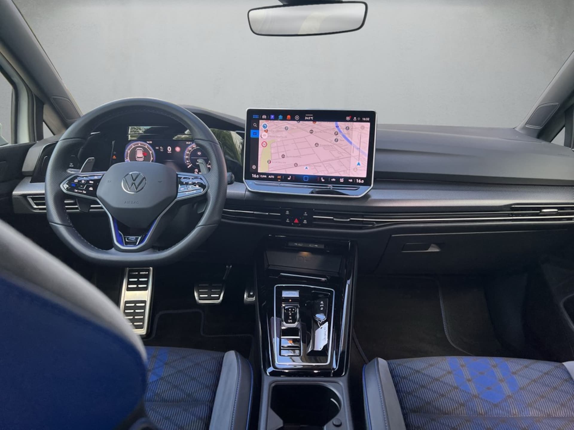 Volkswagen Golf R
