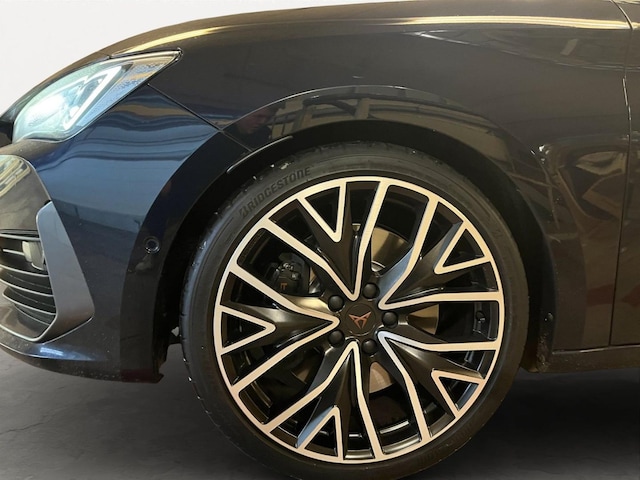 Bild des Autos 17