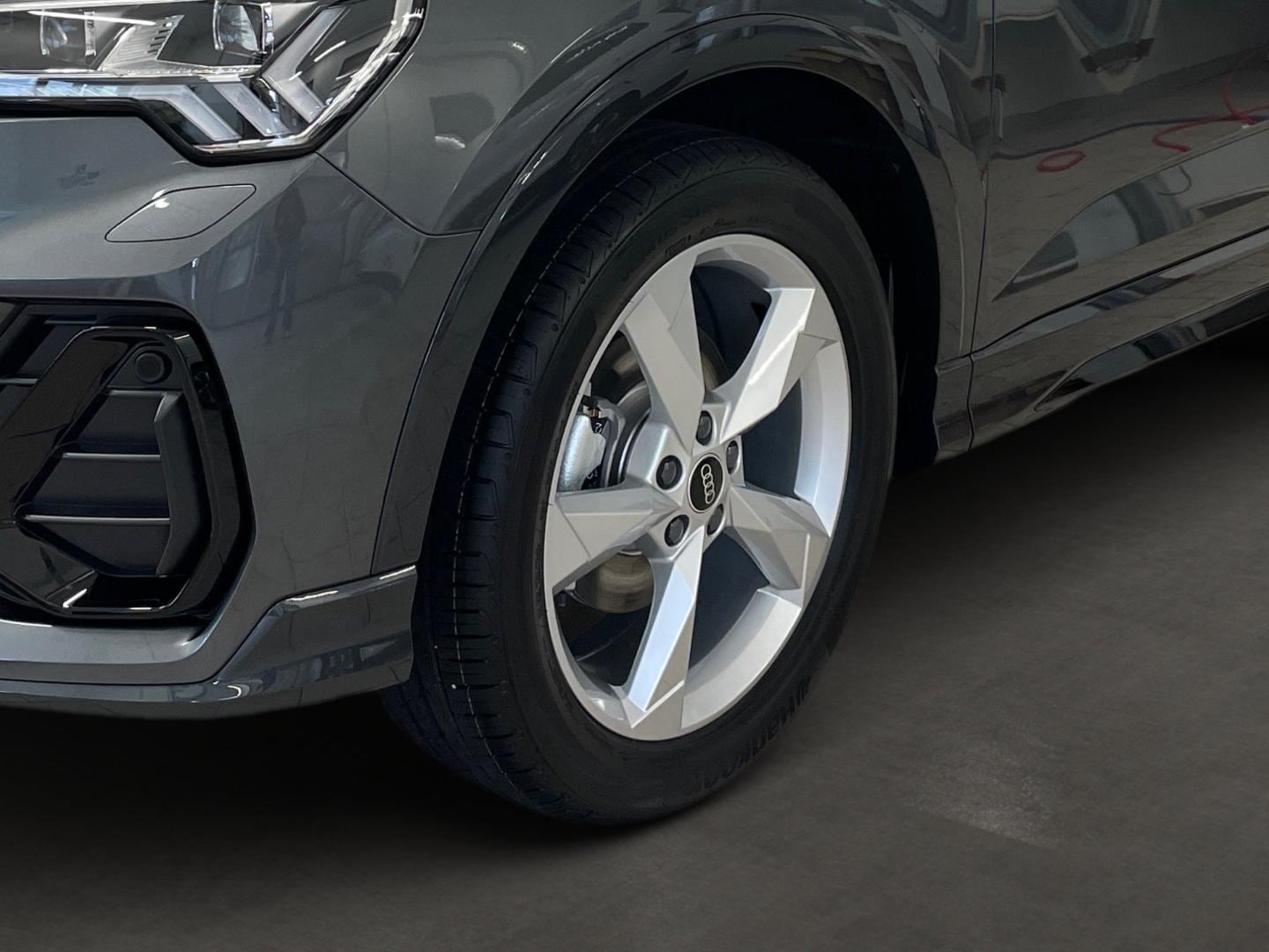 Bild über Audi Q3 Sportback S line 35 TDI S tronic - für weitere Informationen kontaktieren Sie den Audi Partner