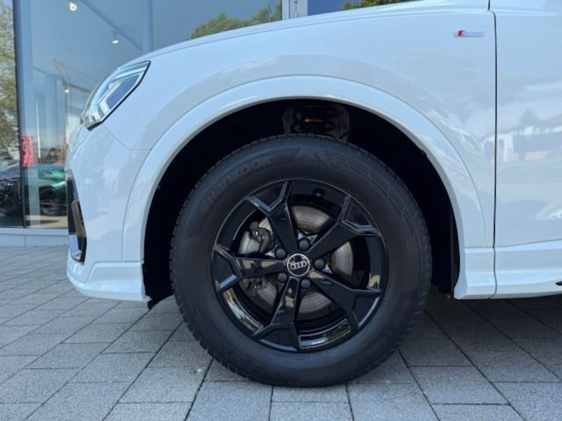 Audi Q3 SUV S line