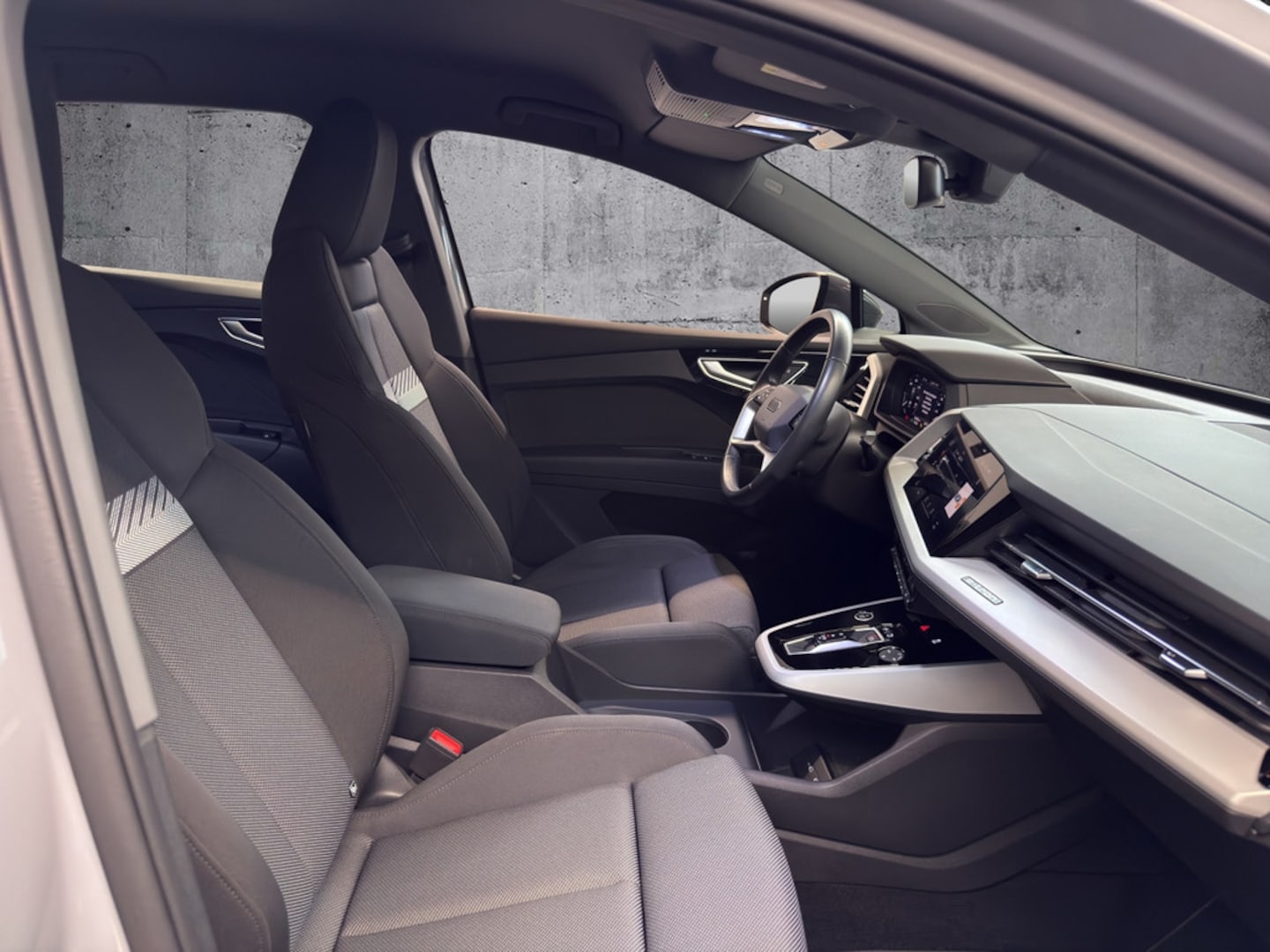 Bild über Audi Q4 e-tron 40 e-tron - für weitere Informationen kontaktieren Sie den Audi Partner
