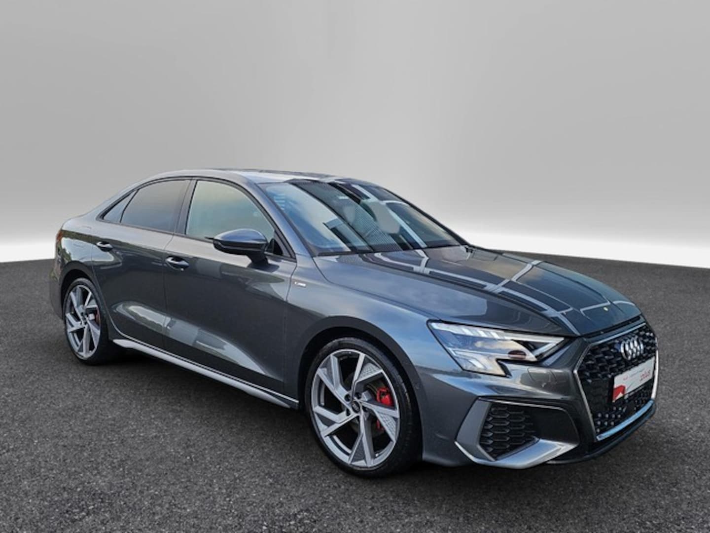 Bild über Audi A3 Limousine S line 35 TDI S tronic - für weitere Informationen kontaktieren Sie den Audi Partner