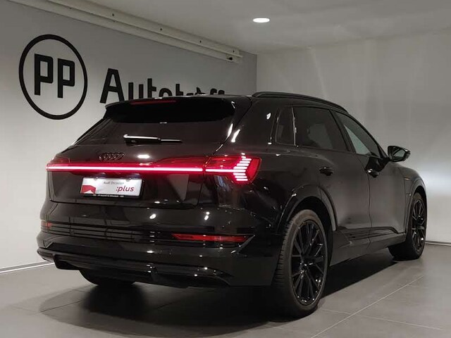 Image de Audi e-tron Black Edition S line 55 quattro 300,00 kW - for more details contact your dealer
