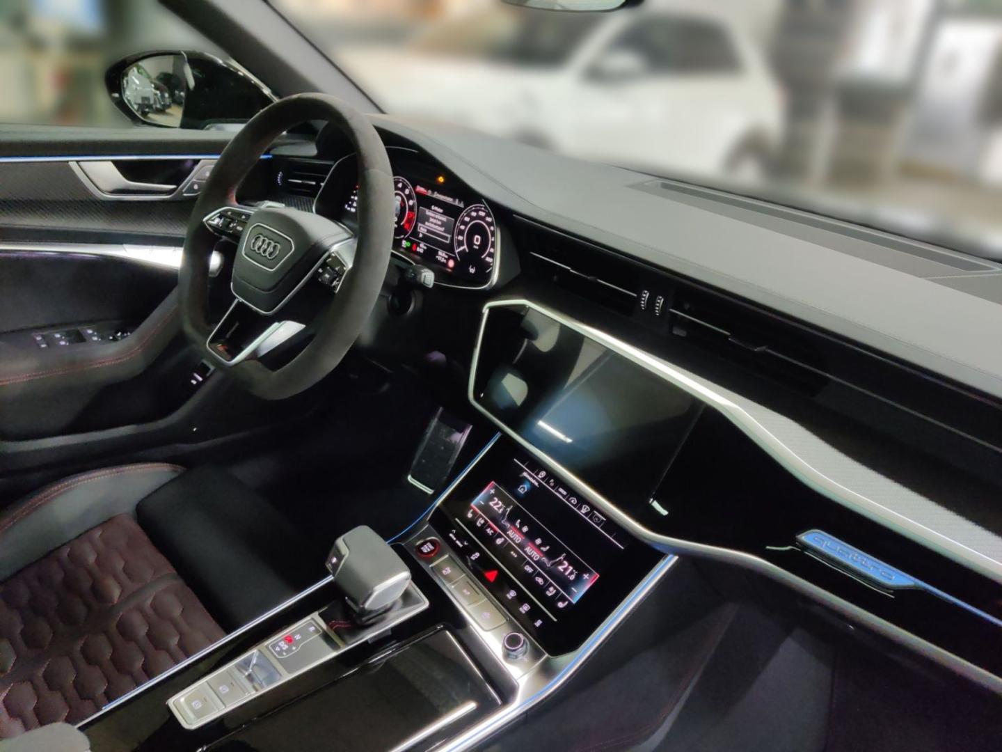 Image about Audi RS 6 Avant performance quattro tiptronic
