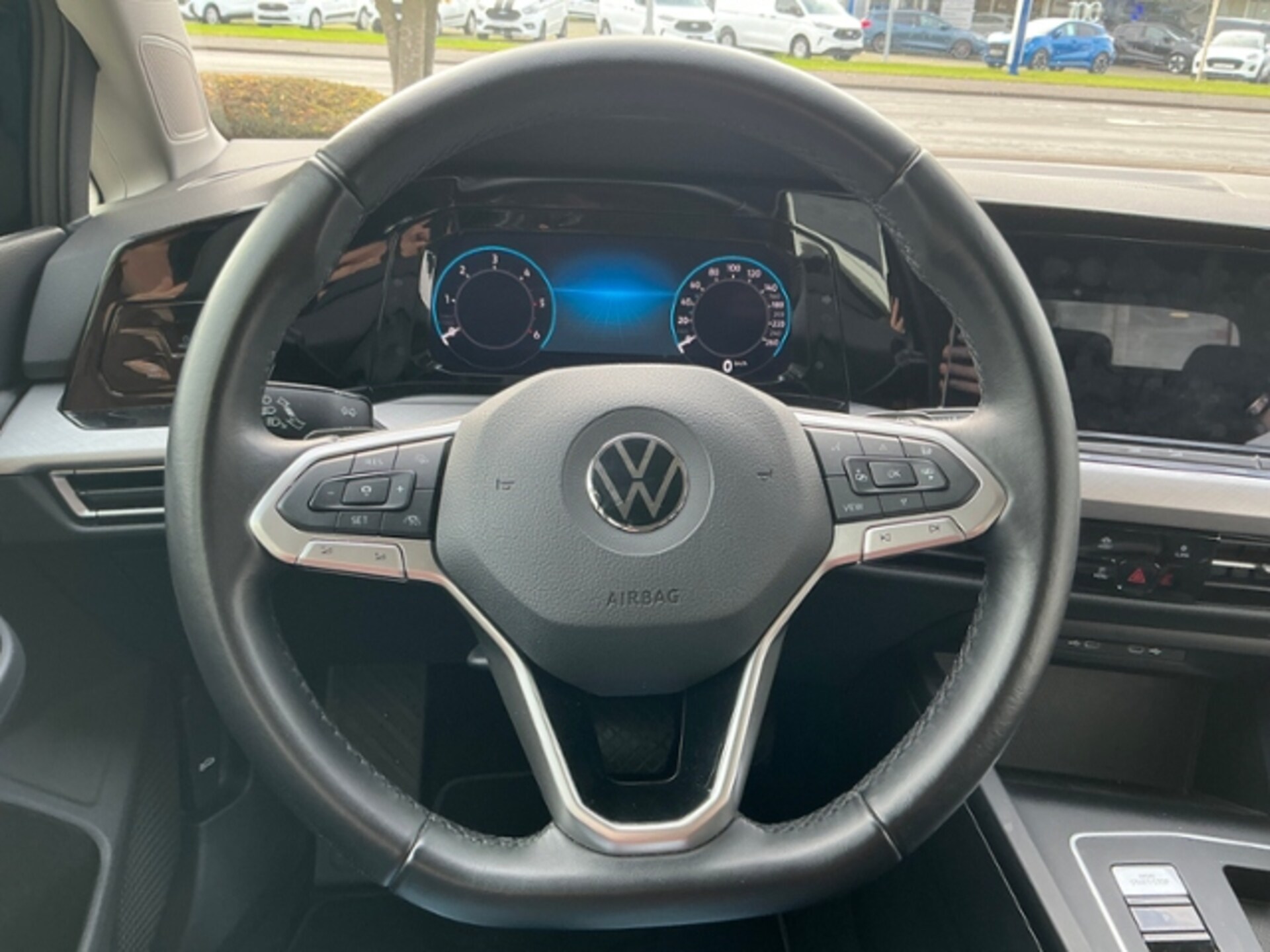 Volkswagen Golf Variant Life