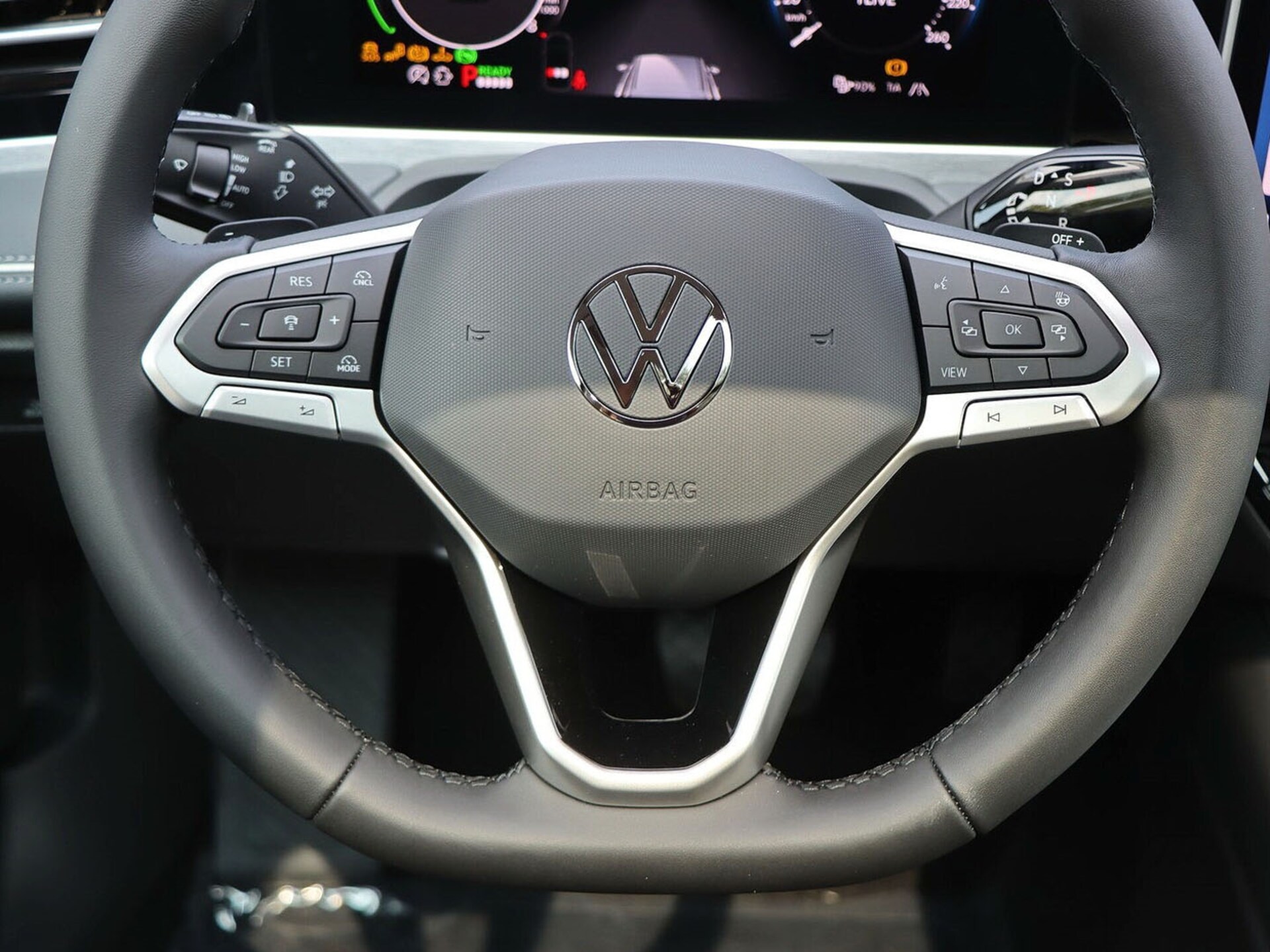 Volkswagen Passat Elegance