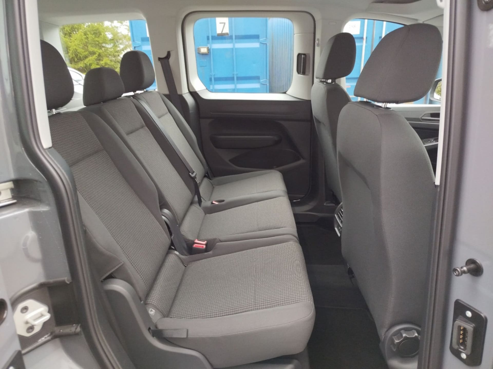 Volkswagen Caddy Basis-Modell
