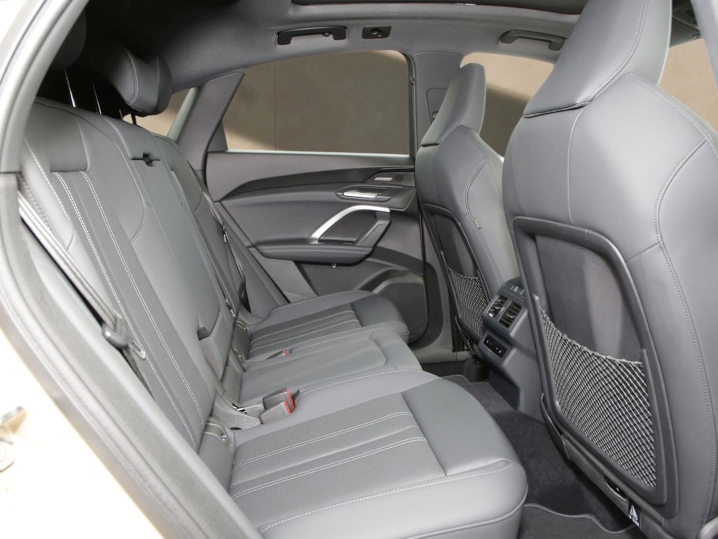 Bild über Audi Q5 Sportback TFSI quattro 150 kW S tronic - für weitere Informationen kontaktieren Sie den Audi Partner