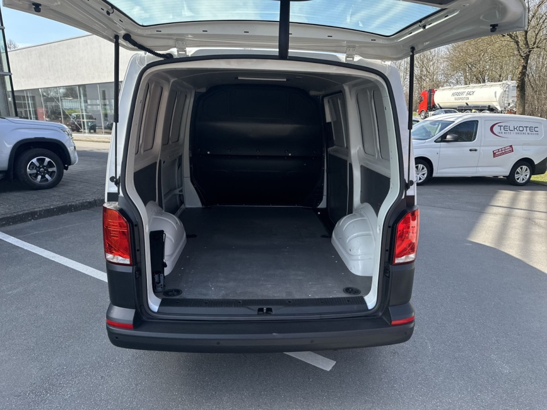 Volkswagen T6.1 Transporter Kasten kurzer Radstand