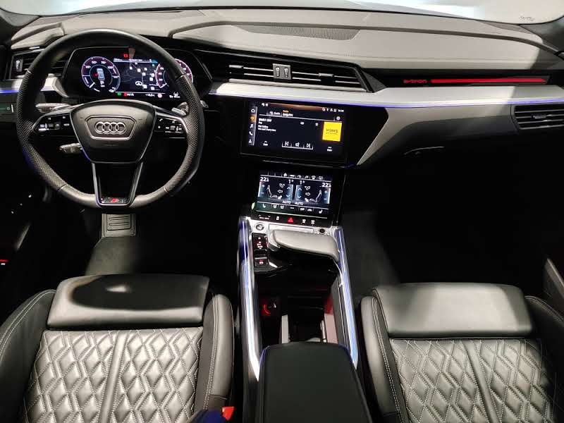 Image about Audi e-tron S line 55 quattro 300,00 kW