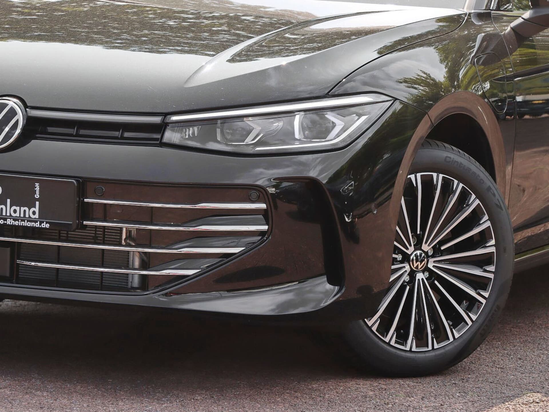 Volkswagen Passat Elegance