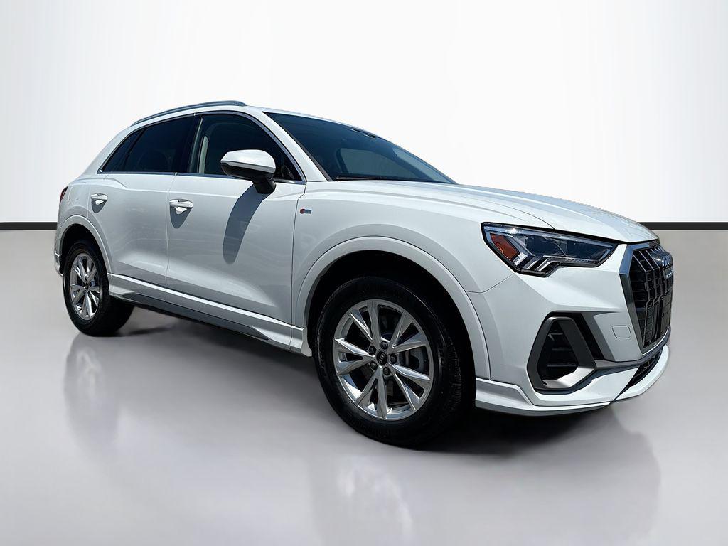 2025 Audi Q3 45 TFSI S Line Premium quattro's photo