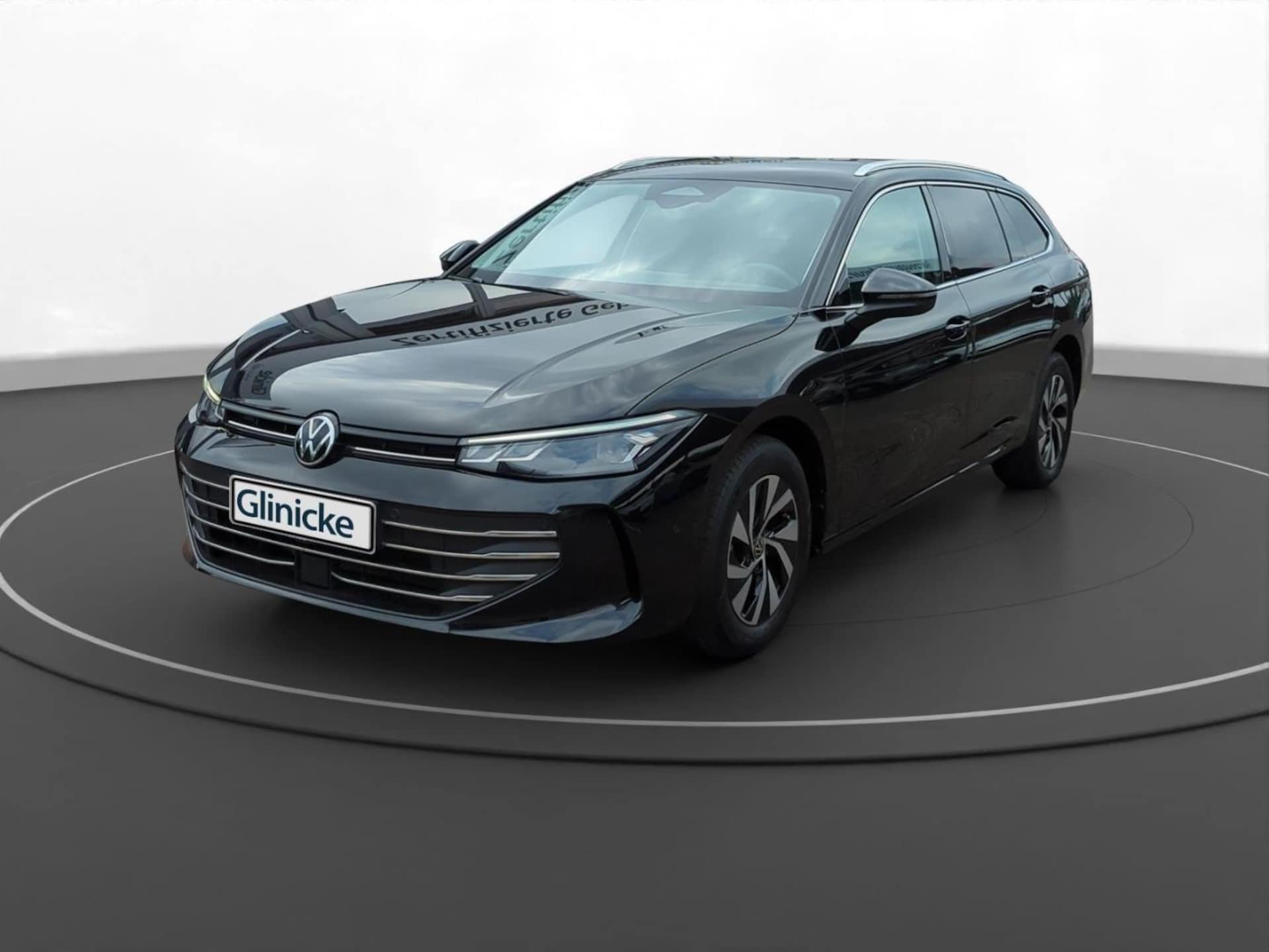 Volkswagen Passat — Volkswagen Passat Passat Variant 1.5 eTSI Business DCC Head-UP DSG