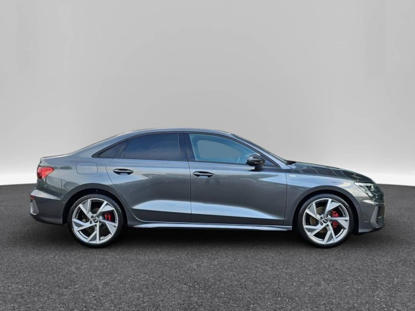 Bild über Audi A3 Limousine S line 35 TDI S tronic - für weitere Informationen kontaktieren Sie den Audi Partner