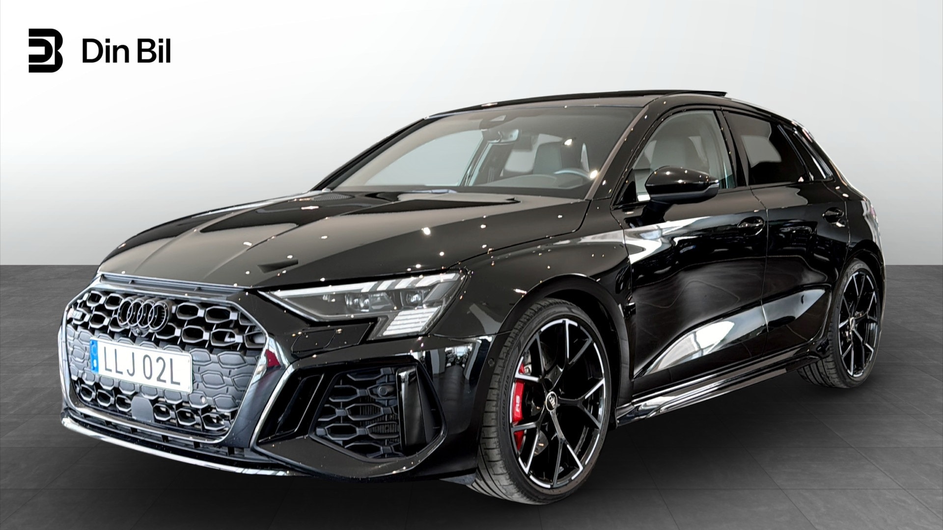 Bild som visar Audi RS 3 Sportback RS 3 Sportback 400 hk S tronic - för mer information kontakta din Audi Partner