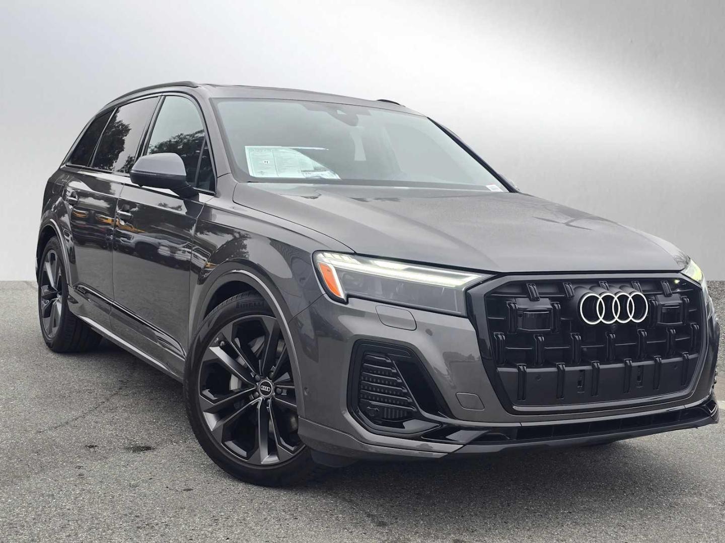 2026 Audi Q7 55 Premium Plus quattro Tiptronic's photo