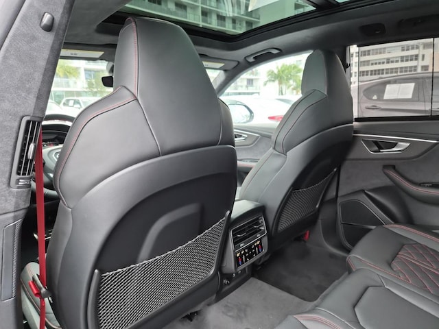 2026 Audi SQ8 Prestige - Photo 17