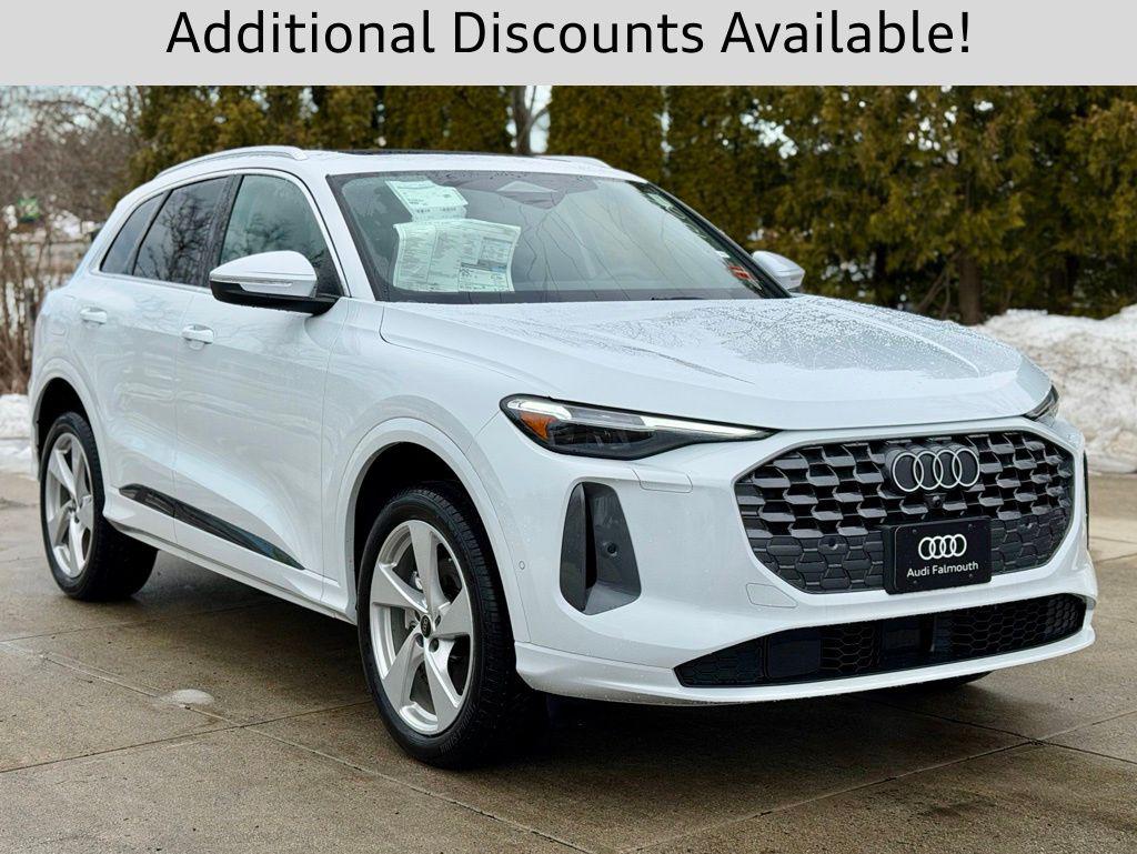 2025 Audi Q5 40 Premium Plus's photo