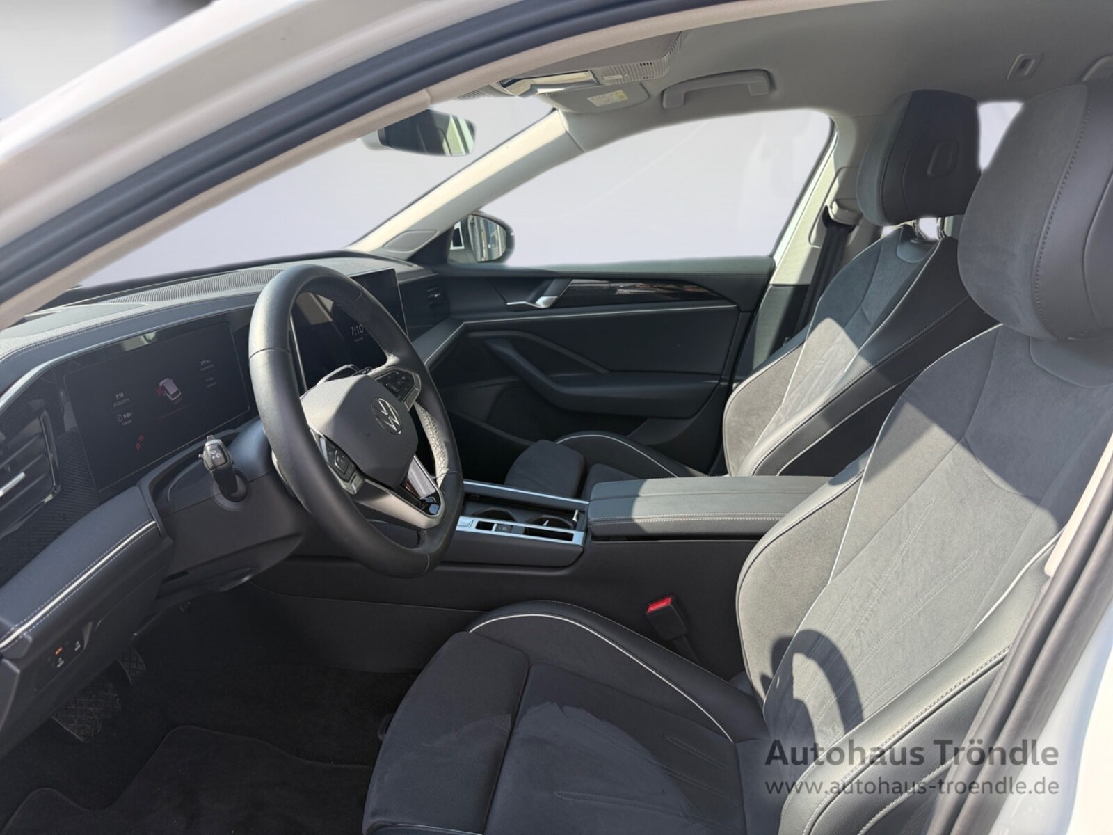 Volkswagen Passat – Bild 8