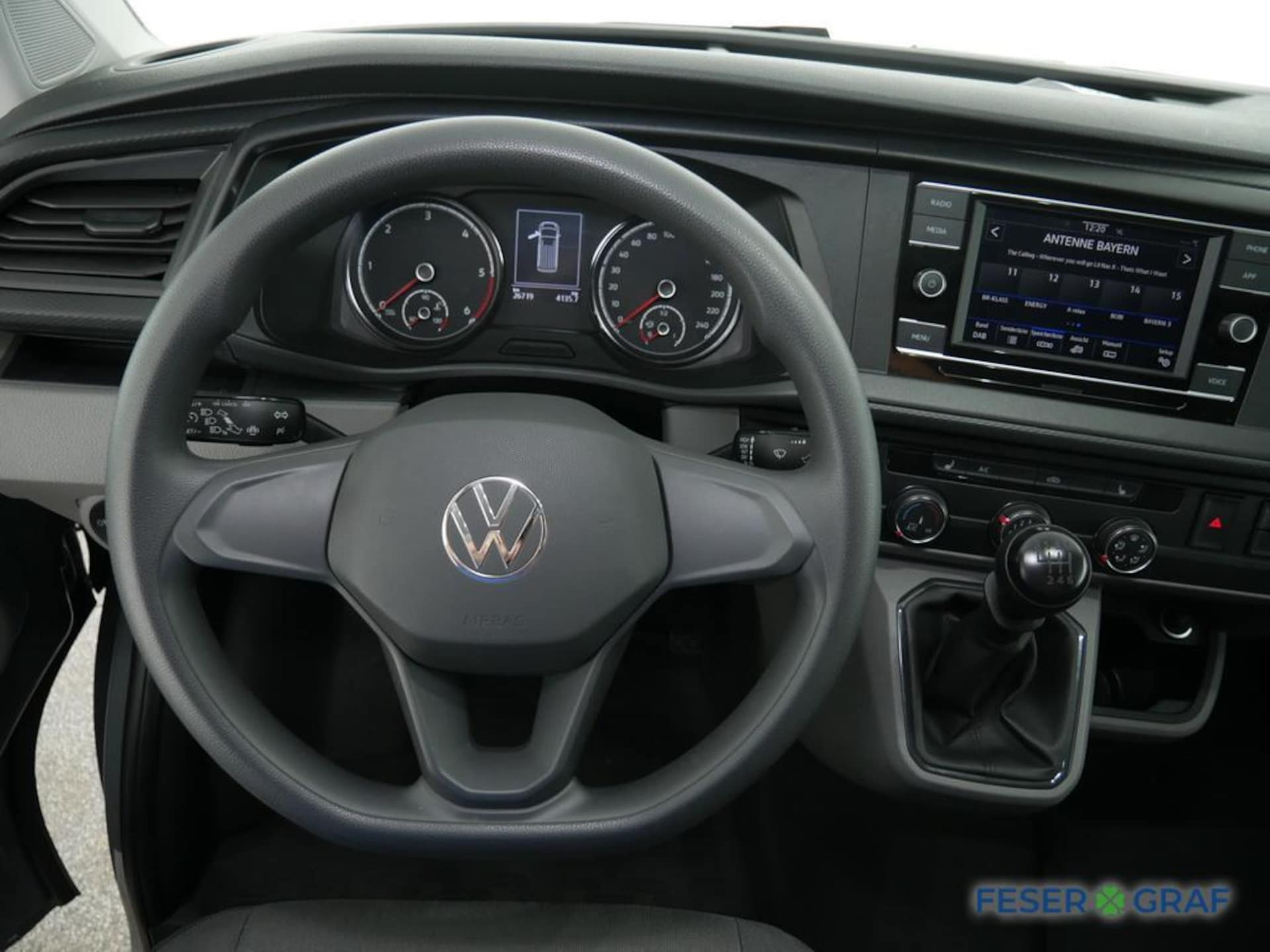 Volkswagen T6.1 Transporter Kasten langer Radstand