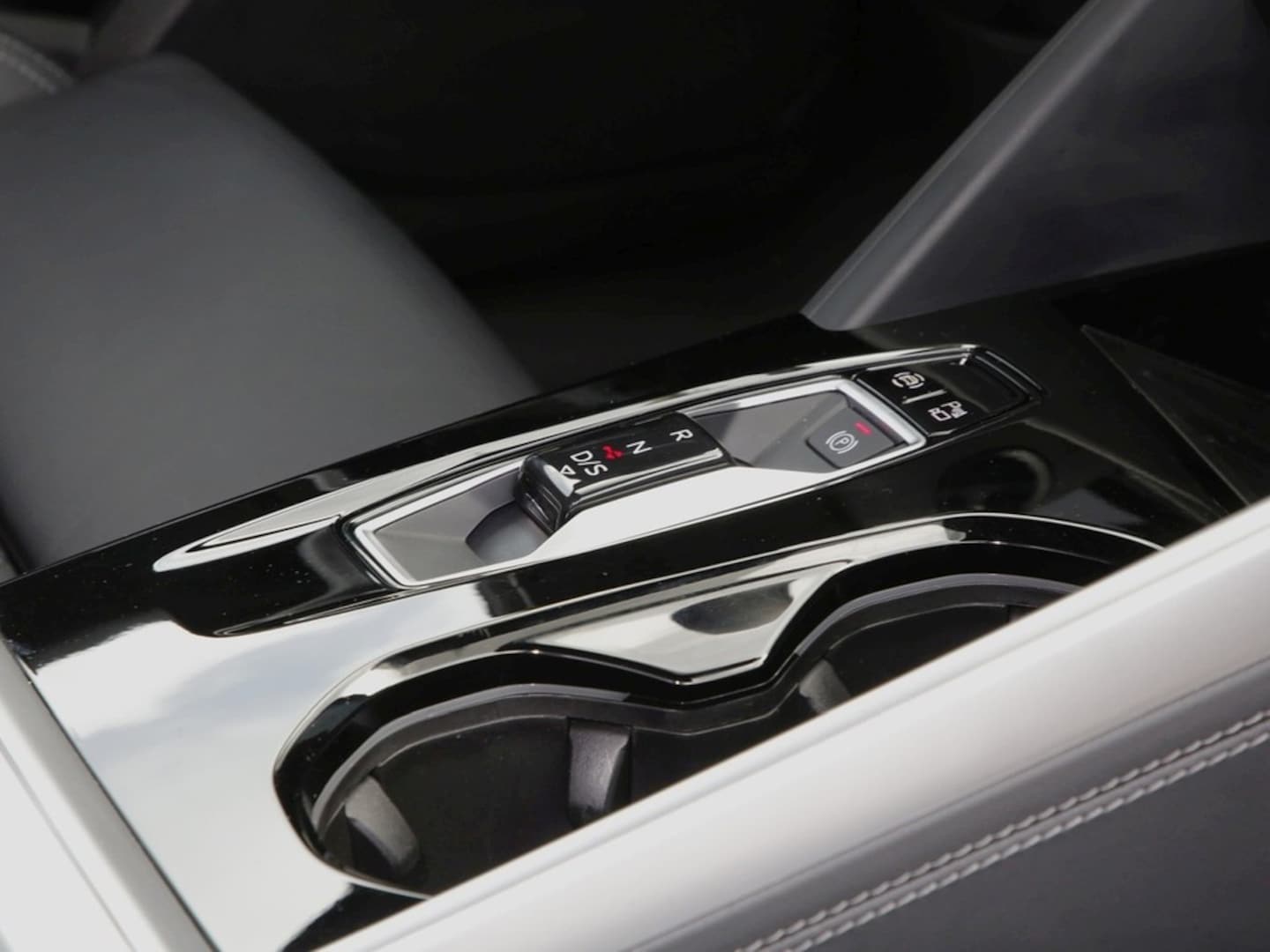 Bild über Audi Q5 Sportback TFSI quattro 150 kW S tronic - für weitere Informationen kontaktieren Sie den Audi Partner