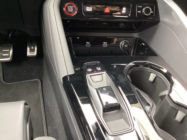 Image about Audi Q5 SUV TDI quattro 150 kW S tronic