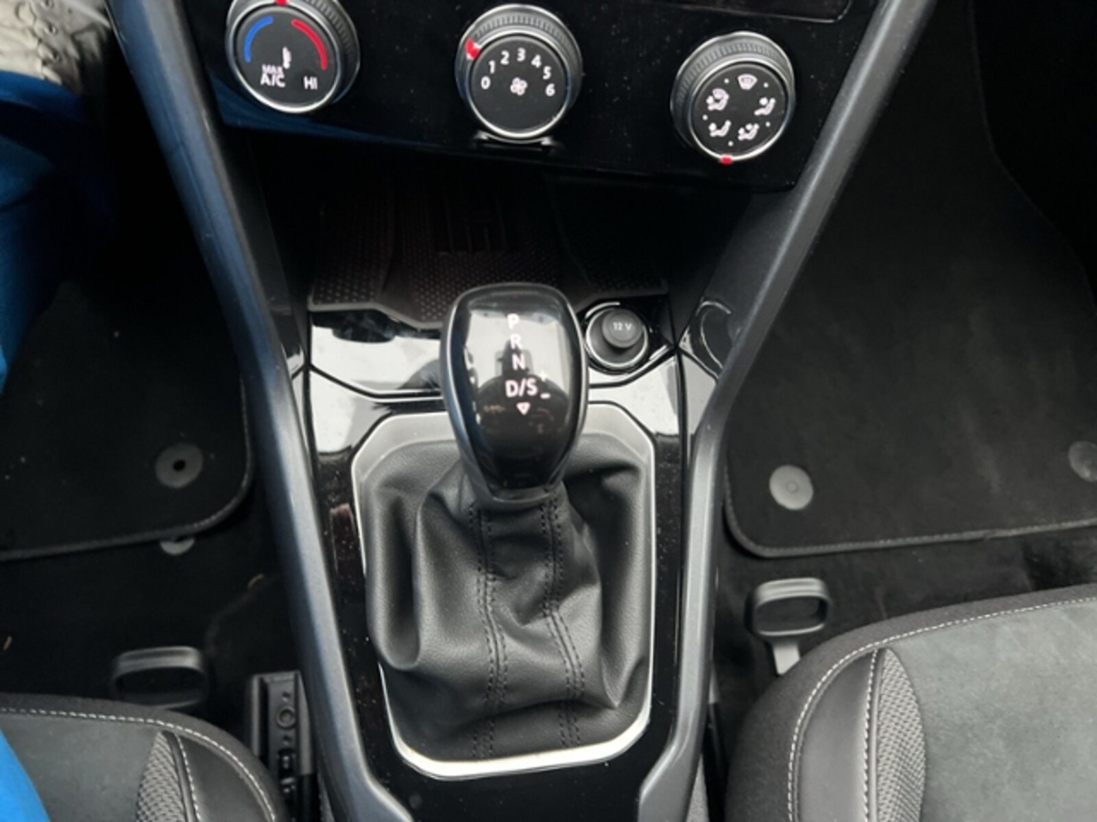 Volkswagen T-Roc – Bild 13