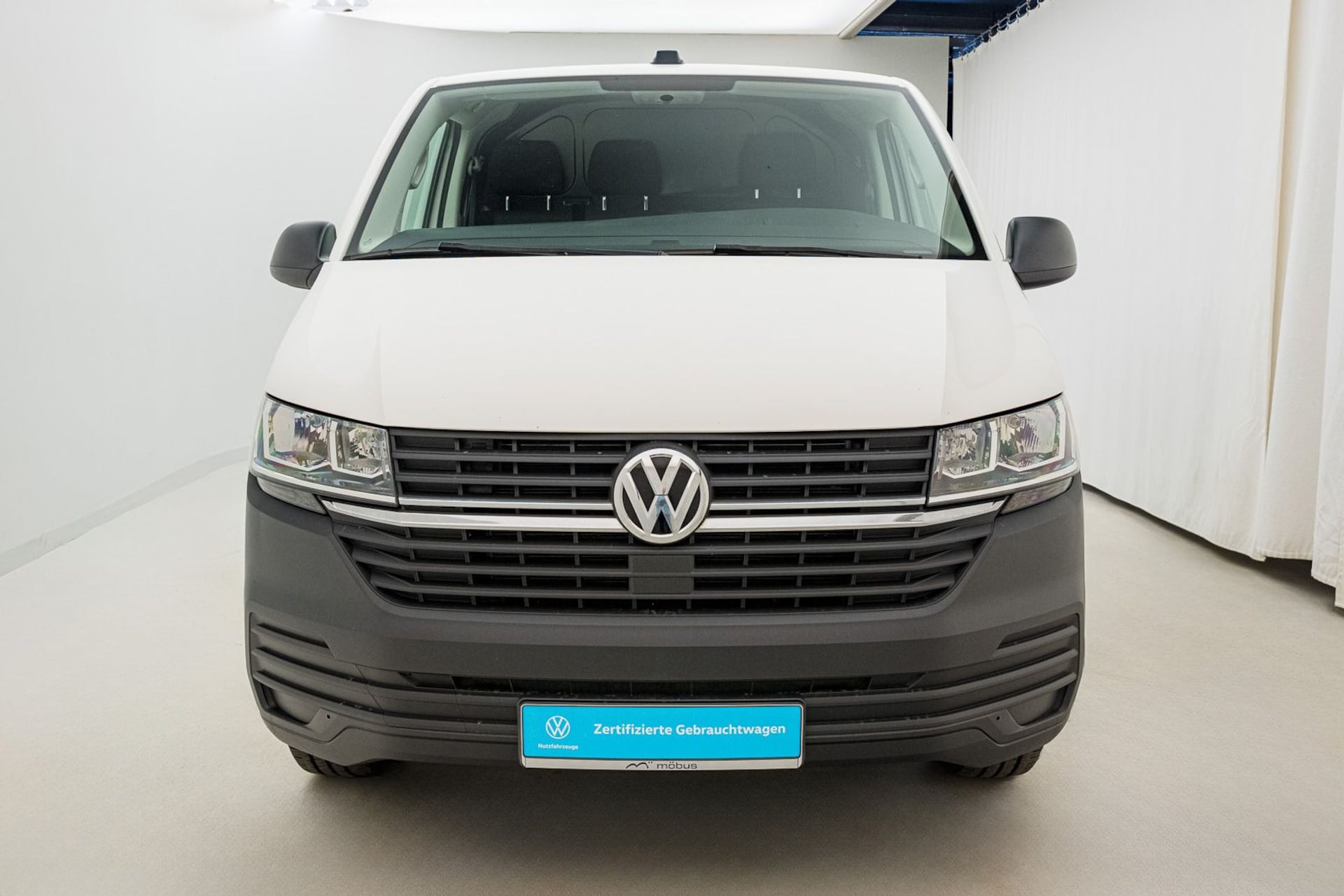 Volkswagen T6.1 Transporter Kasten langer Radstand