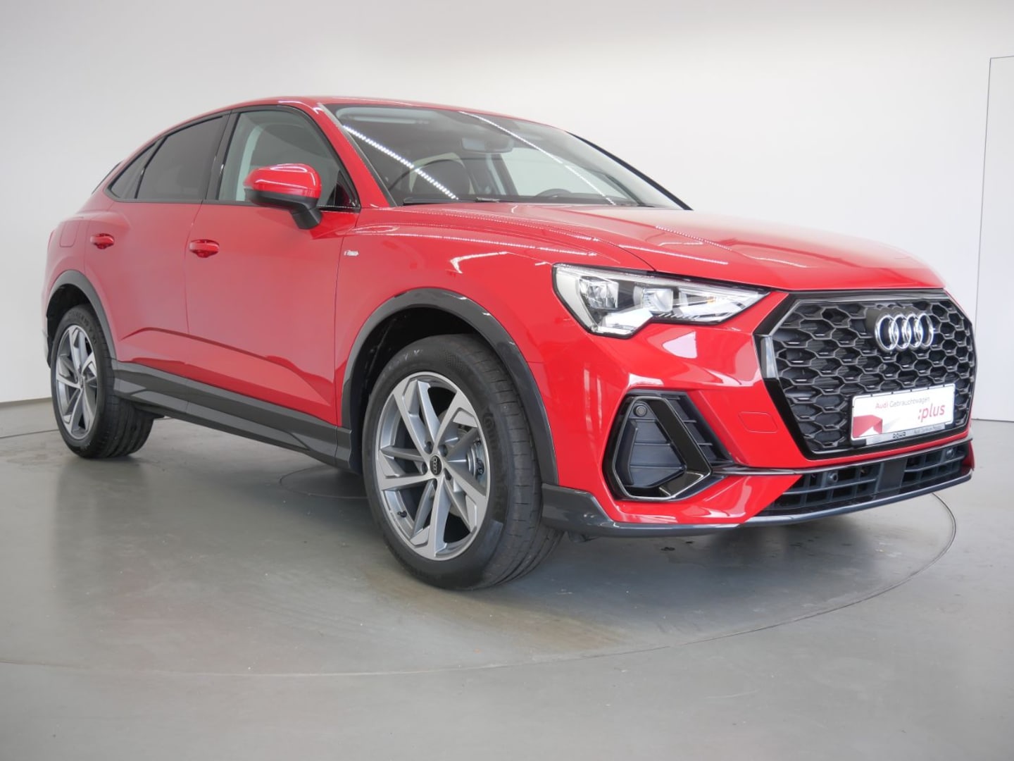 Bild über Audi Q3 Sportback S line 35 TFSI S tronic - für weitere Informationen kontaktieren Sie den Audi Partner