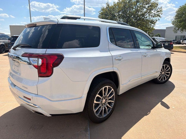 2023 GMC Acadia