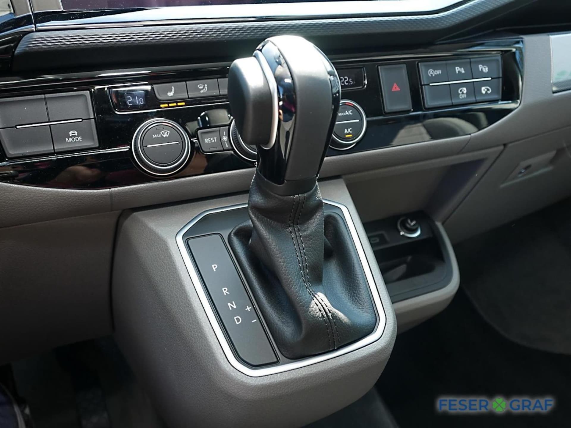 Volkswagen T6.1 California Ocean