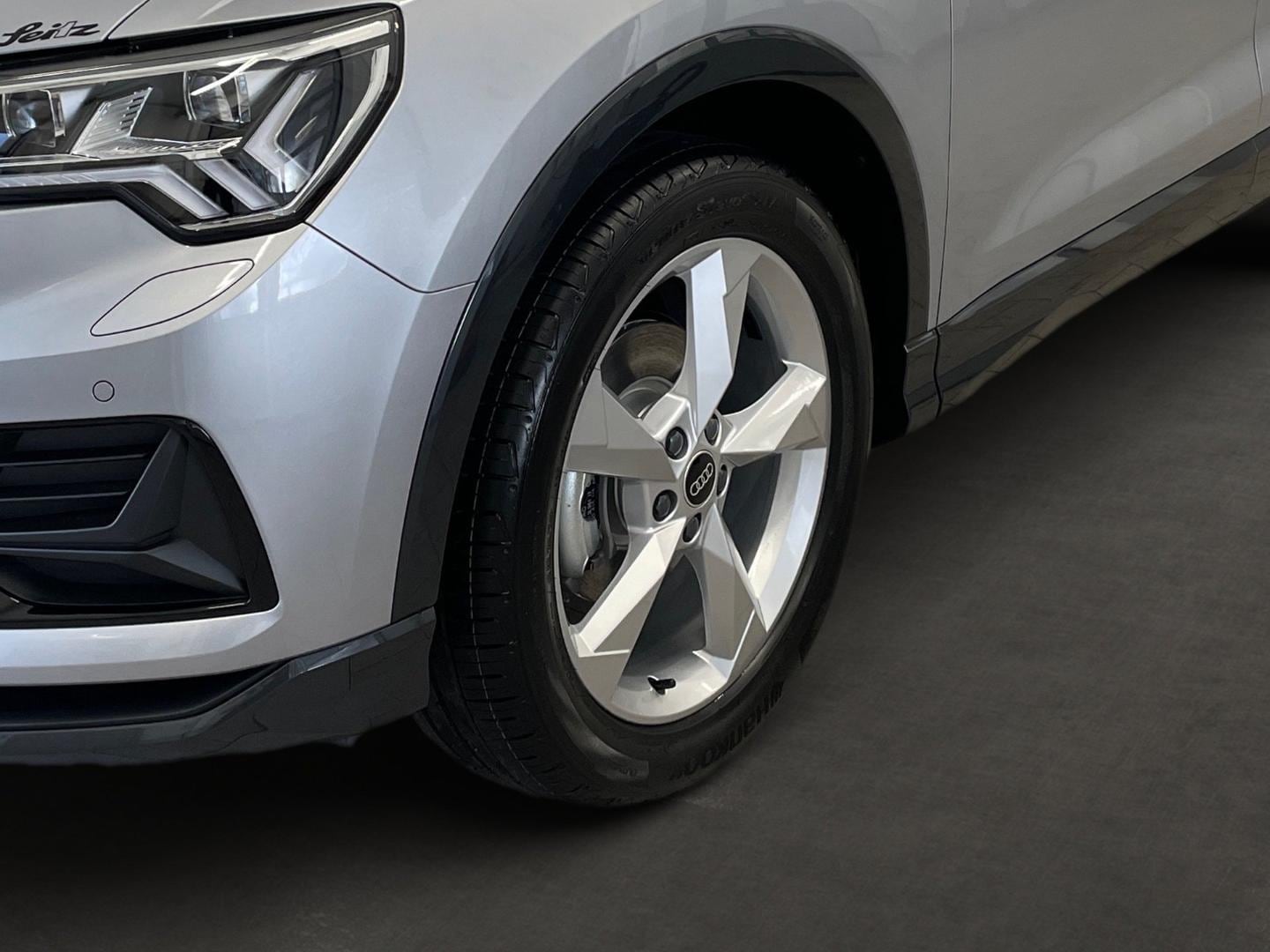 Bild über Audi Q3 advanced 35 TFSI S tronic - für weitere Informationen kontaktieren Sie den Audi Partner