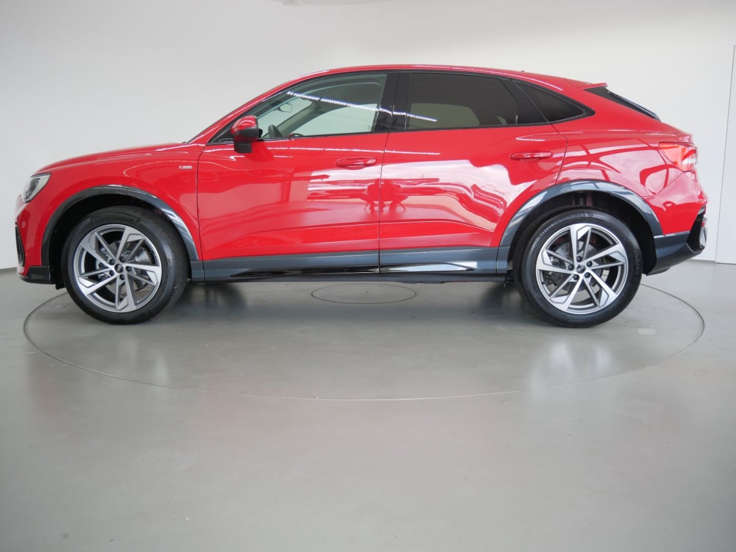 Bild über Audi Q3 Sportback S line 35 TFSI S tronic - für weitere Informationen kontaktieren Sie den Audi Partner