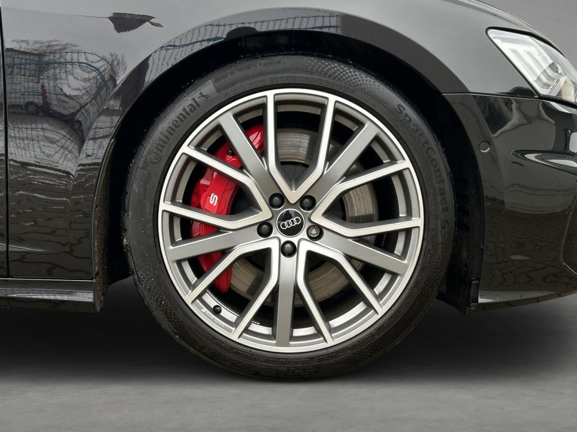 Audi S6 Avant