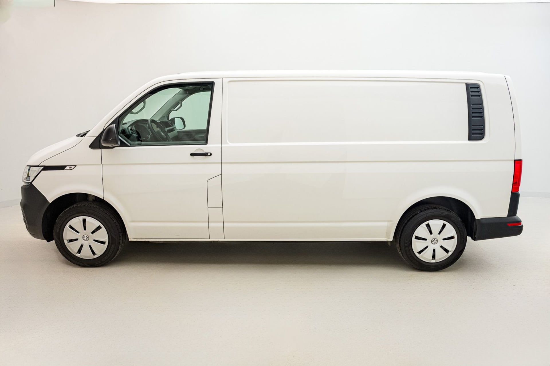 Volkswagen T6.1 Transporter Kasten langer Radstand