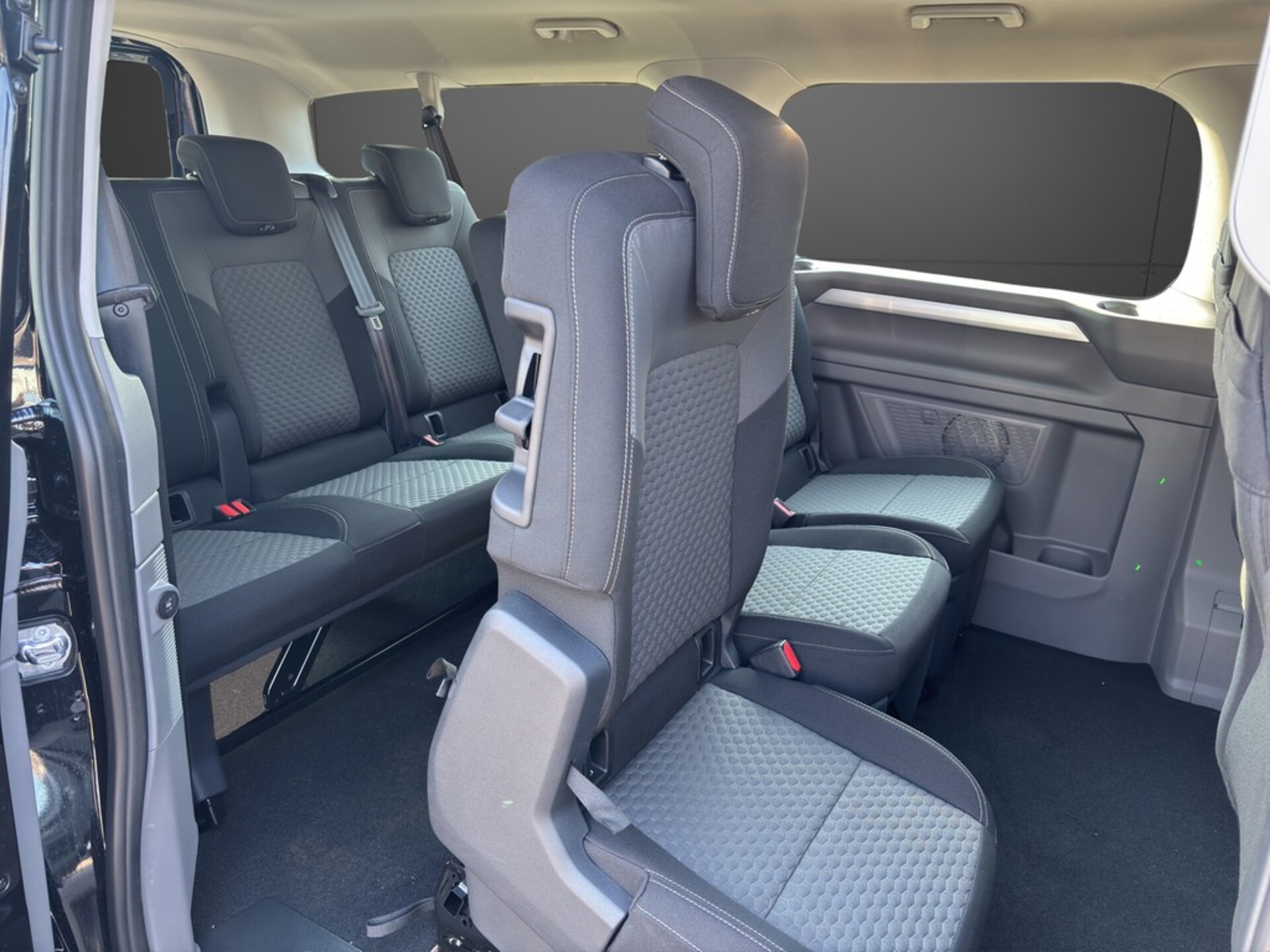 Volkswagen Caravelle langer Radstand Life
