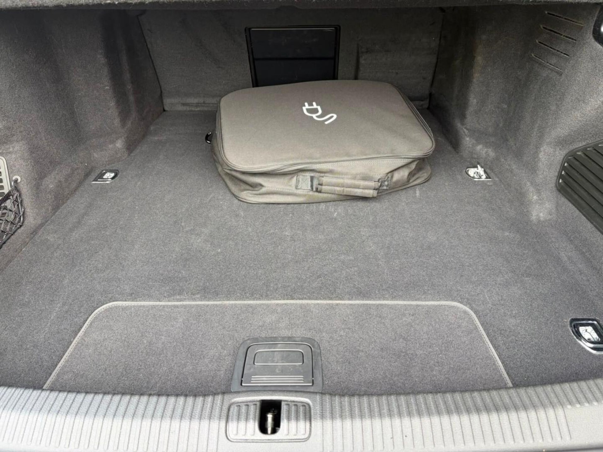 Audi A8 TFSI e